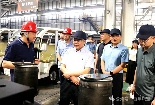 高拓到华亿网页版_华亿(中国)官方重科调研指导科技创新工作